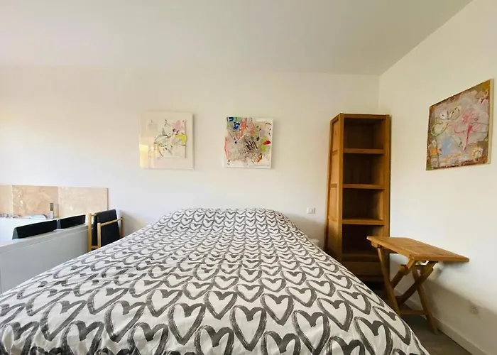 Loft Arty A 800 Metres De La Avec Jacuzzi 别墅